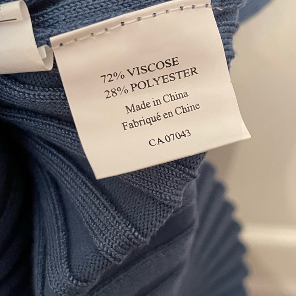 Belldini Cardigan in slate blue, size large but fits medium 🩵 - Picture 8 of 9